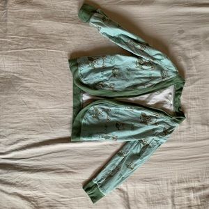 !2 for 1! Adorable bear cardigan